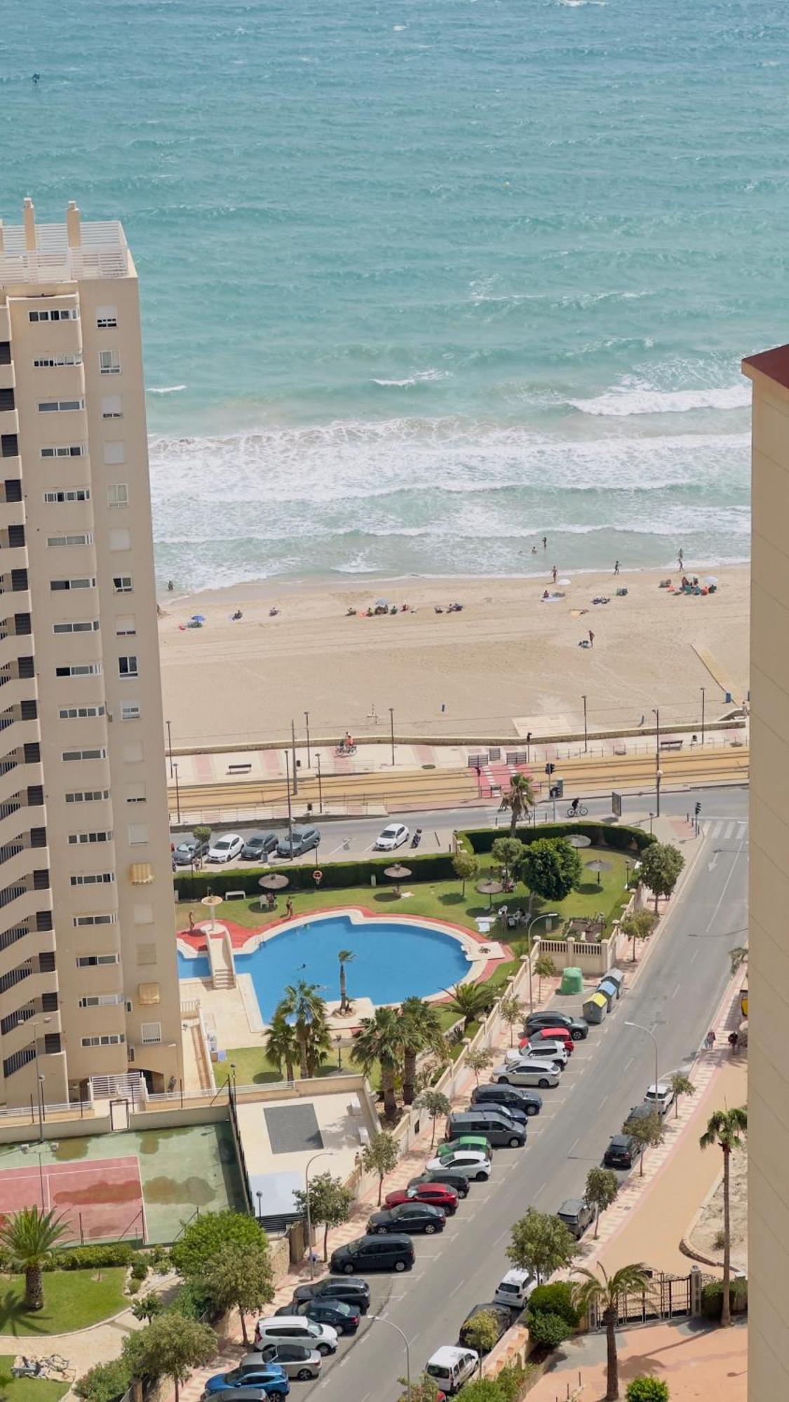 Atico A 50M Del Mar. Parking Gratis. A/C Apartment เอลกัมเปโญ ภายนอก รูปภาพ