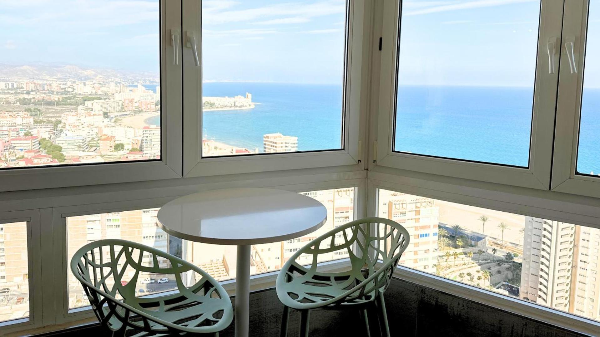 Atico A 50M Del Mar. Parking Gratis. A/C Apartment เอลกัมเปโญ ภายนอก รูปภาพ